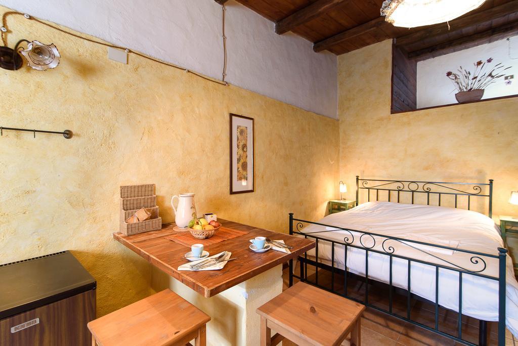 La Tenuta - Resort Agricolo Casaprota ภายนอก รูปภาพ